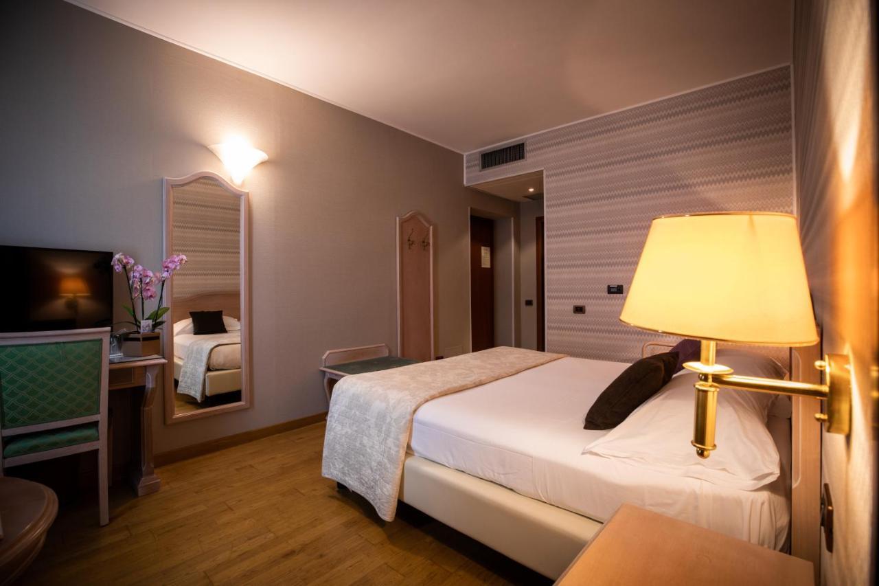 Hotel Palazzo Lovera 库尼奥 外观 照片